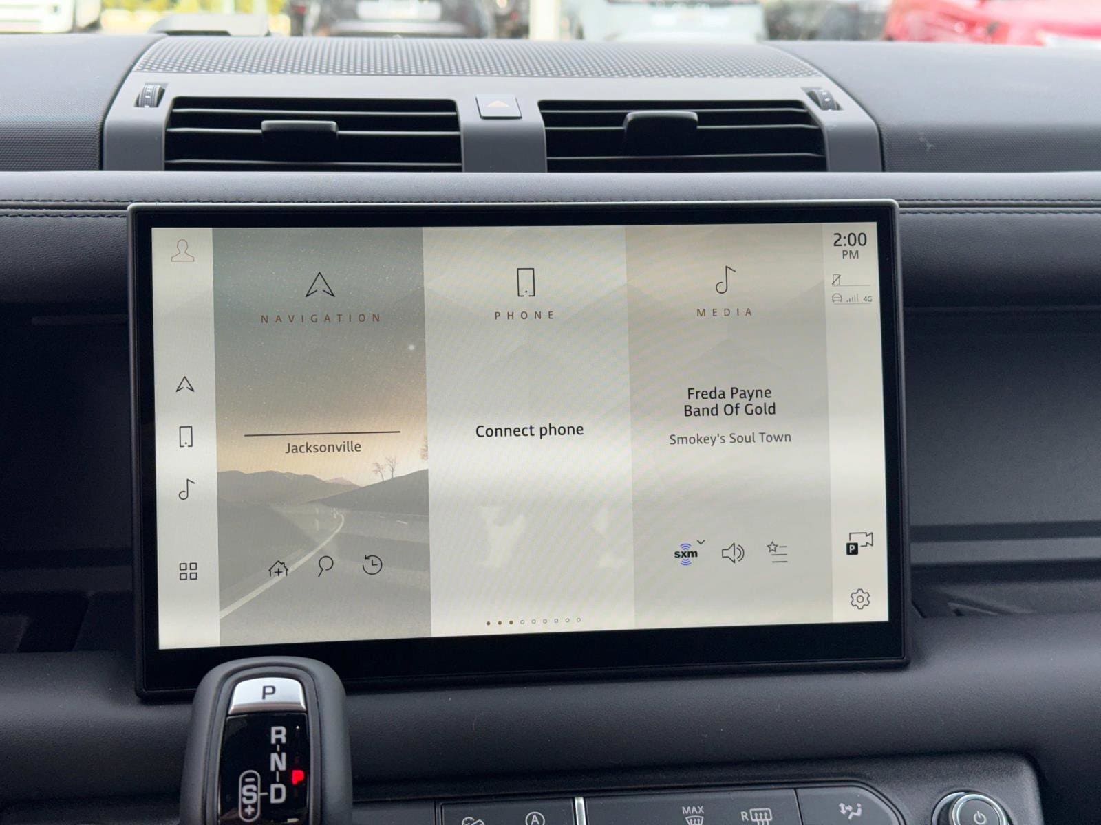 2025 Land Rover Defender X-Dynamic SE - Photo 22