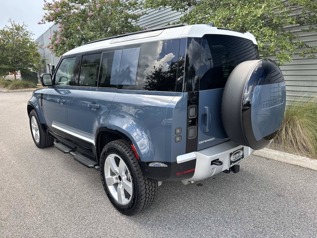 New 2026 Land Rover Defender 110 X-Dynamic SE SUV
