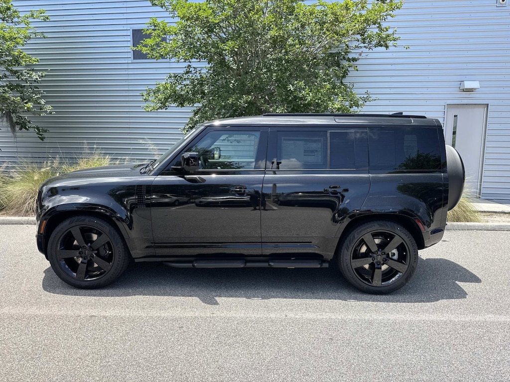 New 2026 Land Rover Defender 110 X-Dynamic SE SUV
