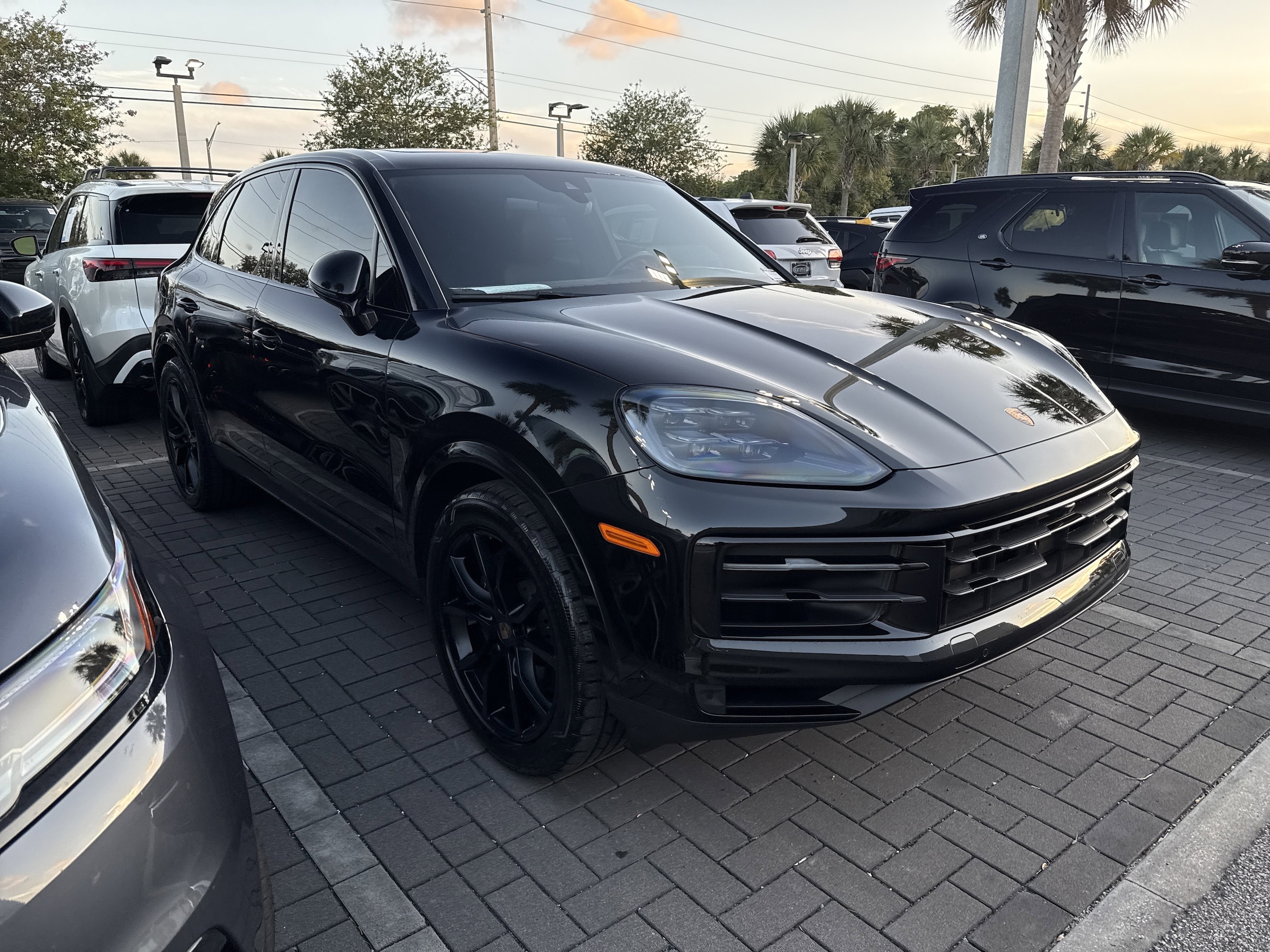 2025 Porsche Cayenne -'s photo