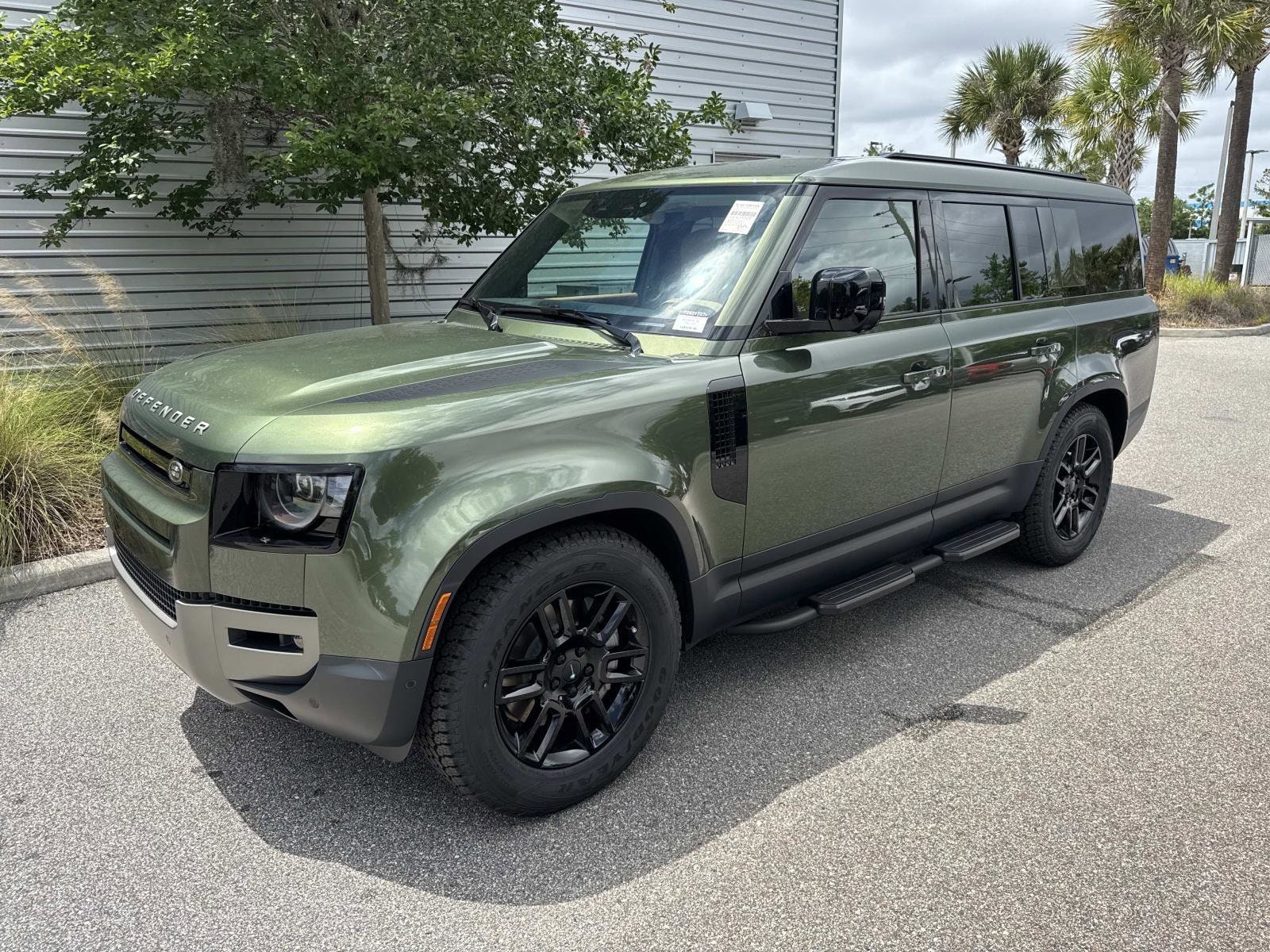 2026 Land Rover Defender 130 S P300's photo