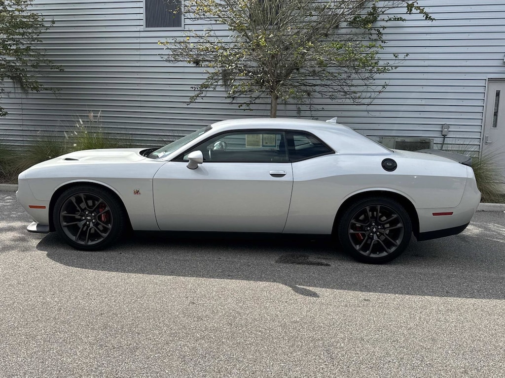 Used 2022 Dodge Challenger R/T Scat Pack R/T Scat Pack RWD