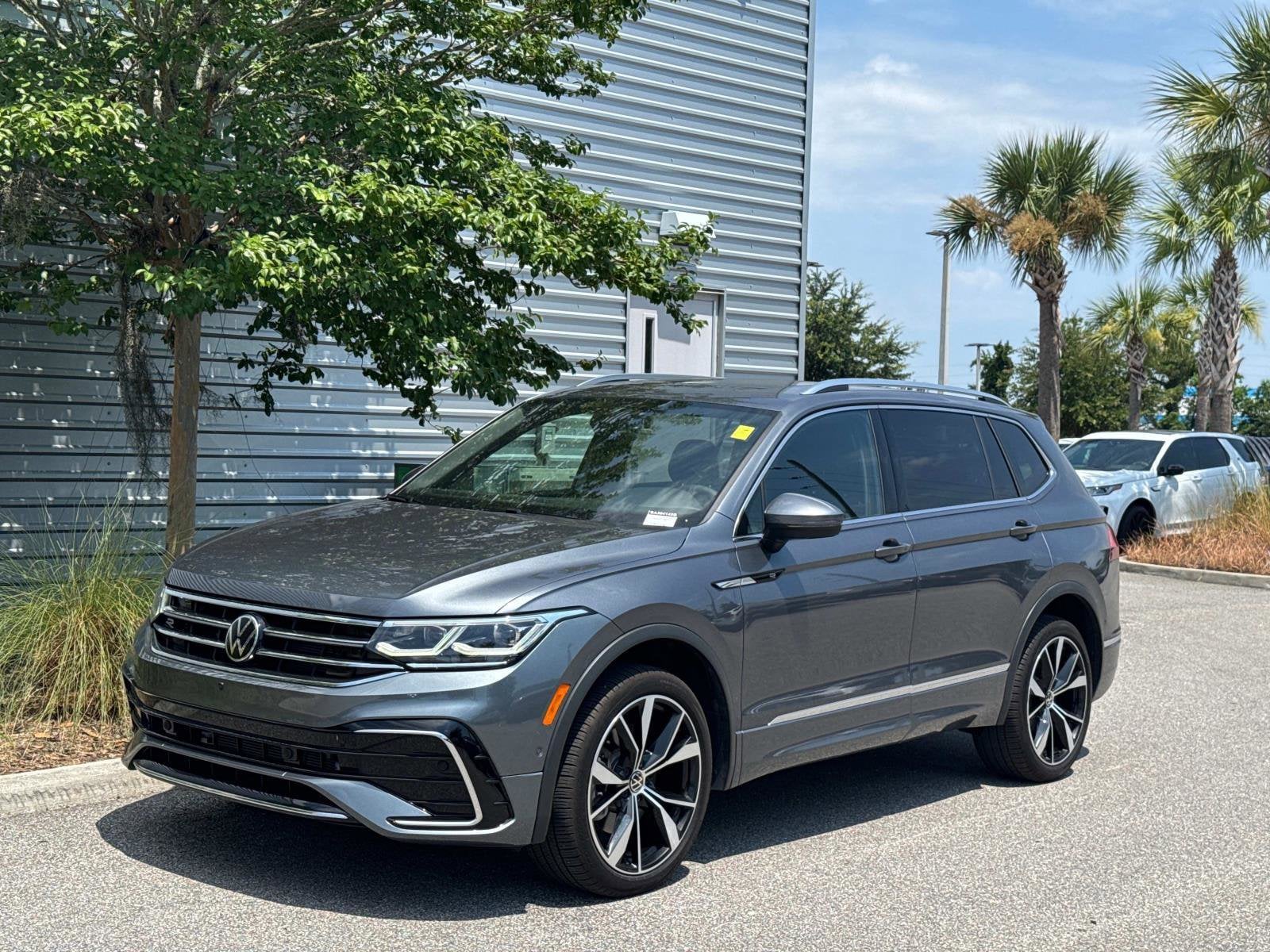 2022 Volkswagen Tiguan SEL R-Line
