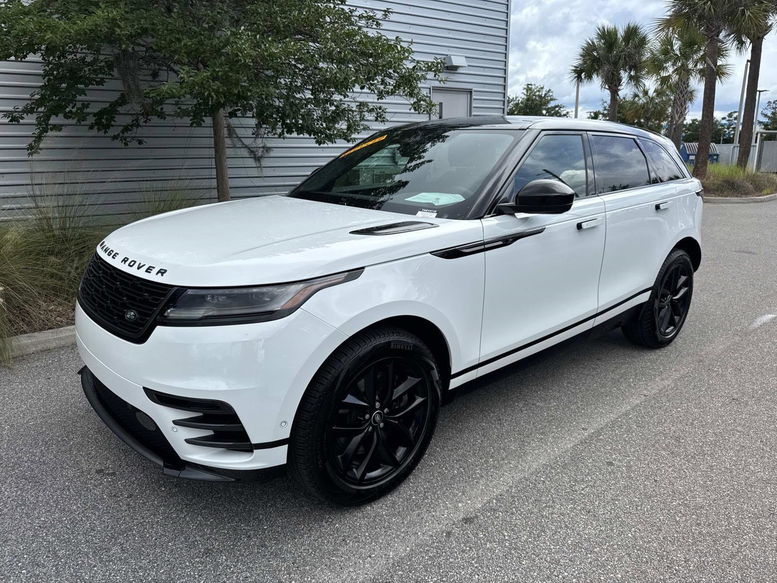 2026 Land Rover Range Rover Velar P250 Dynamic SE's photo