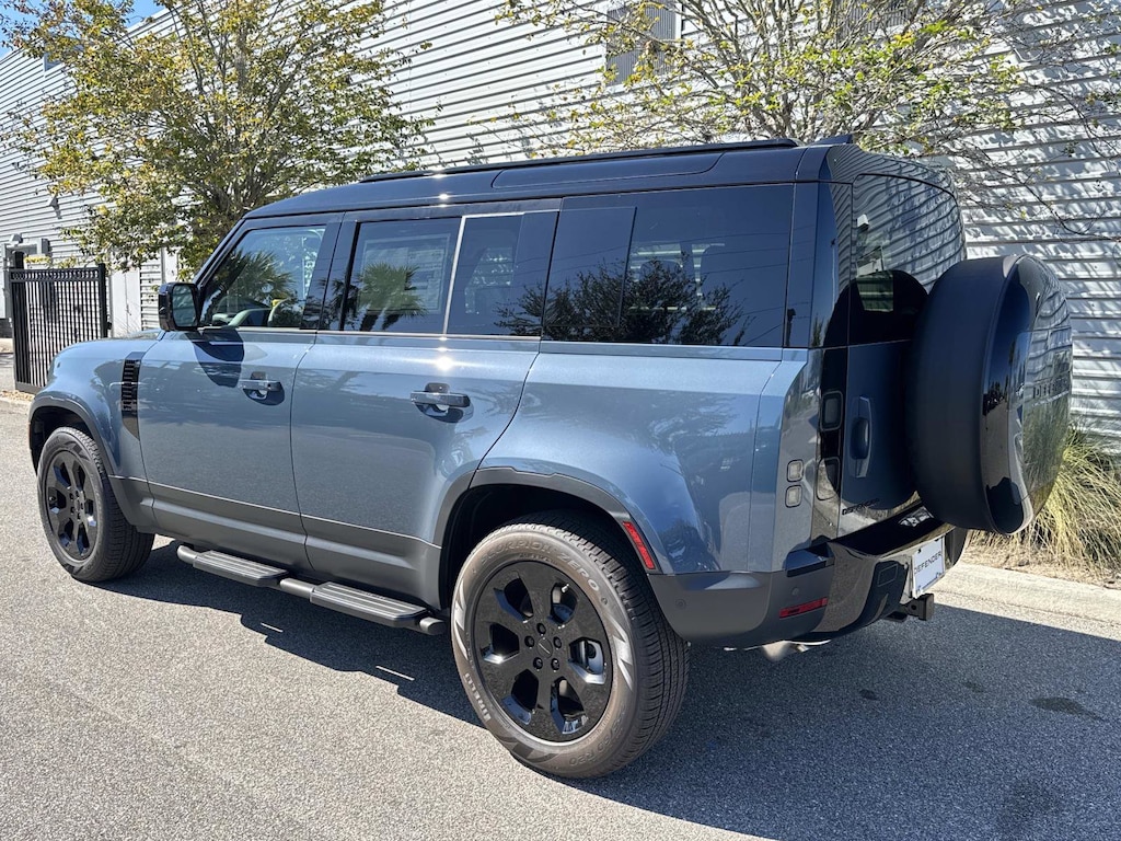 New 2026 Land Rover Defender 110 S 300PS SUV