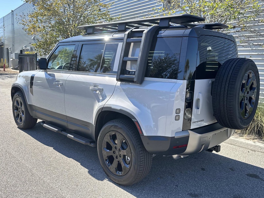 New 2026 Land Rover Defender 110 S 300PS SUV