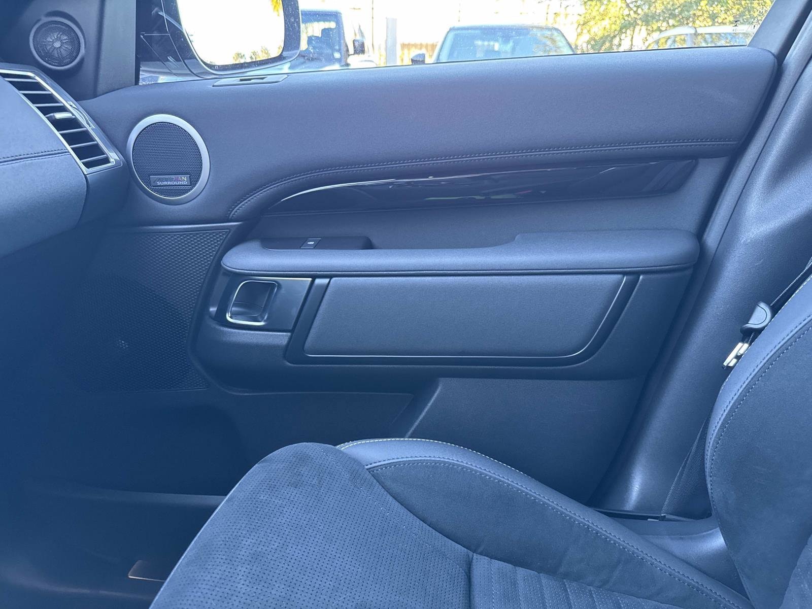 2025 Land Rover Discovery S - Photo 24