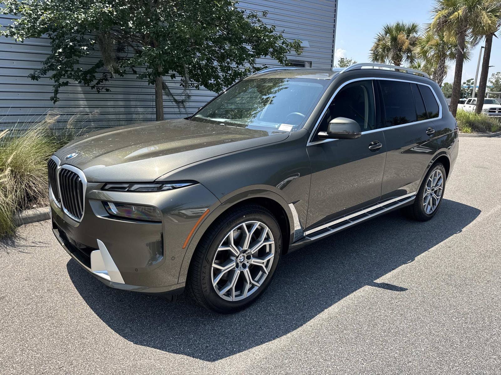 2026 BMW X7 34