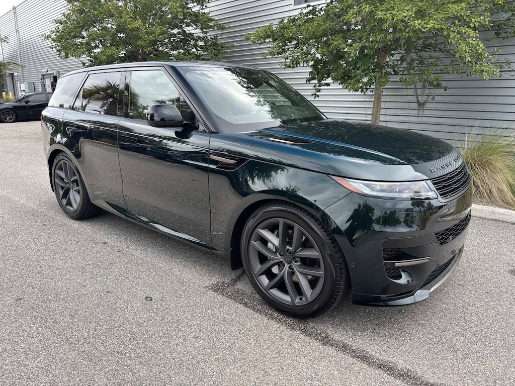 New 2026 Land Rover Range Rover Sport Dynamic SE SUV