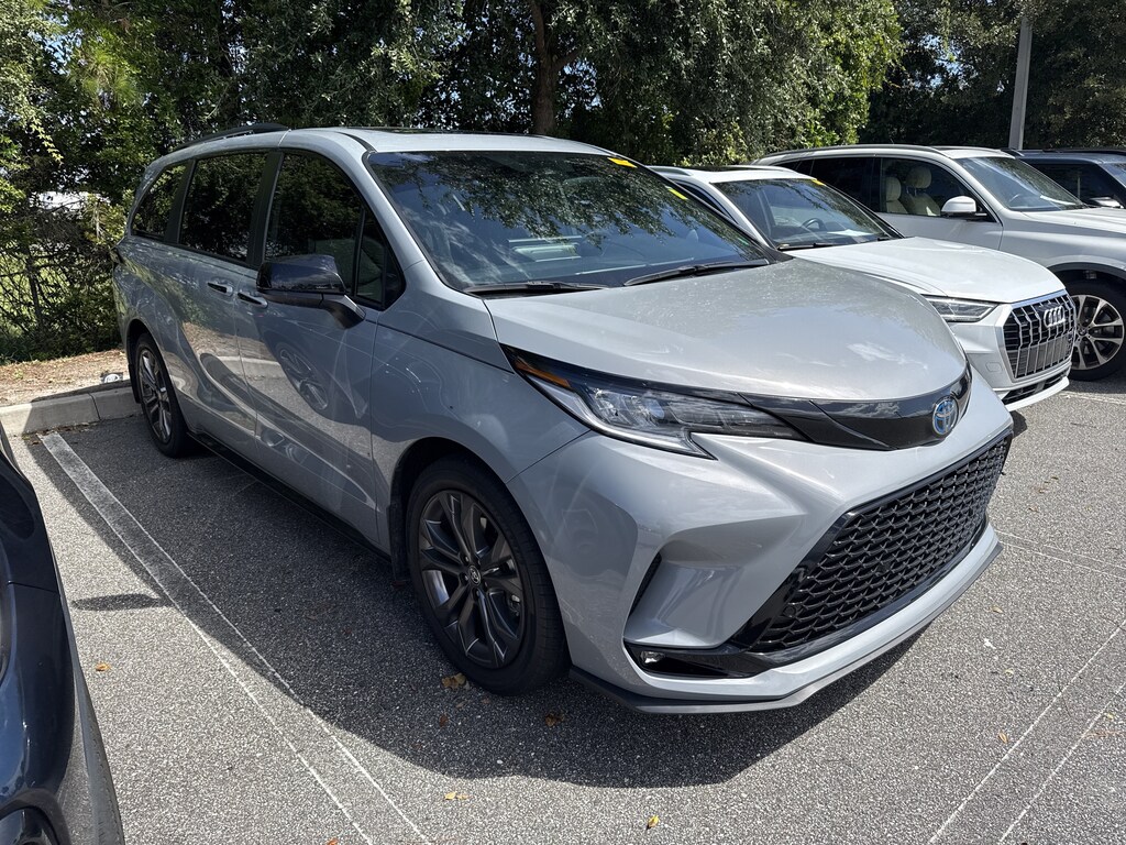 Used 2025 Toyota Sienna XSE FWD 7-Passenger