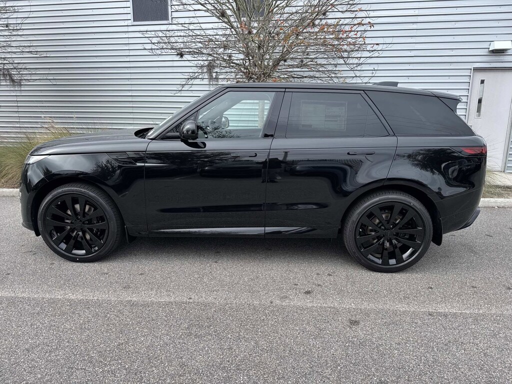 New 2026 Land Rover Range Rover Sport Dynamic SE SUV