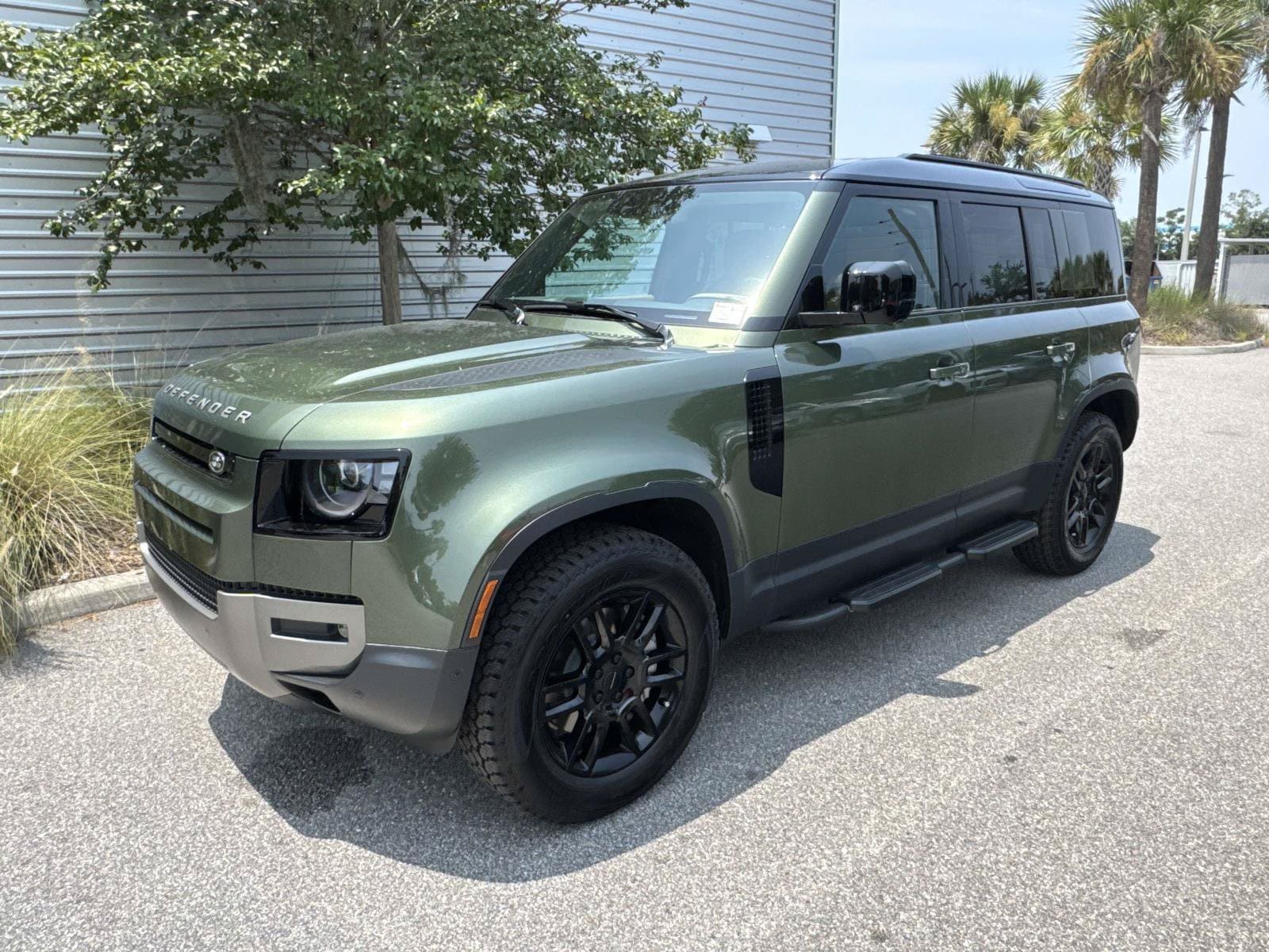 2026 Land Rover Defender