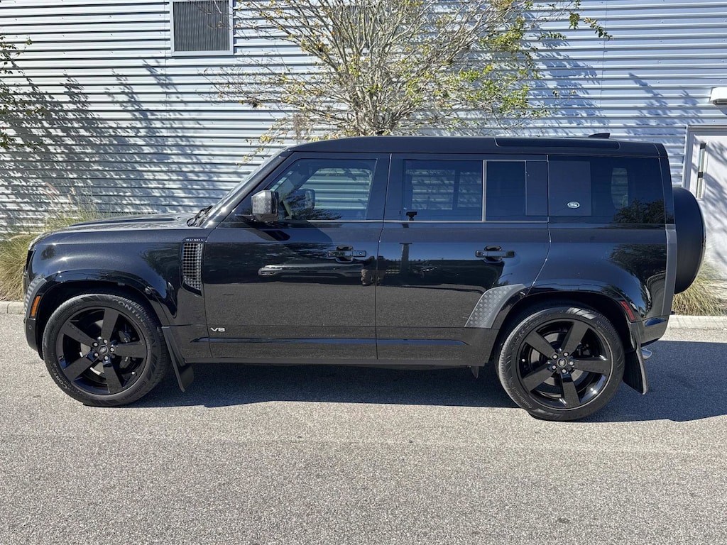 Used 2024 Land Rover Defender V8 110 P525 V8