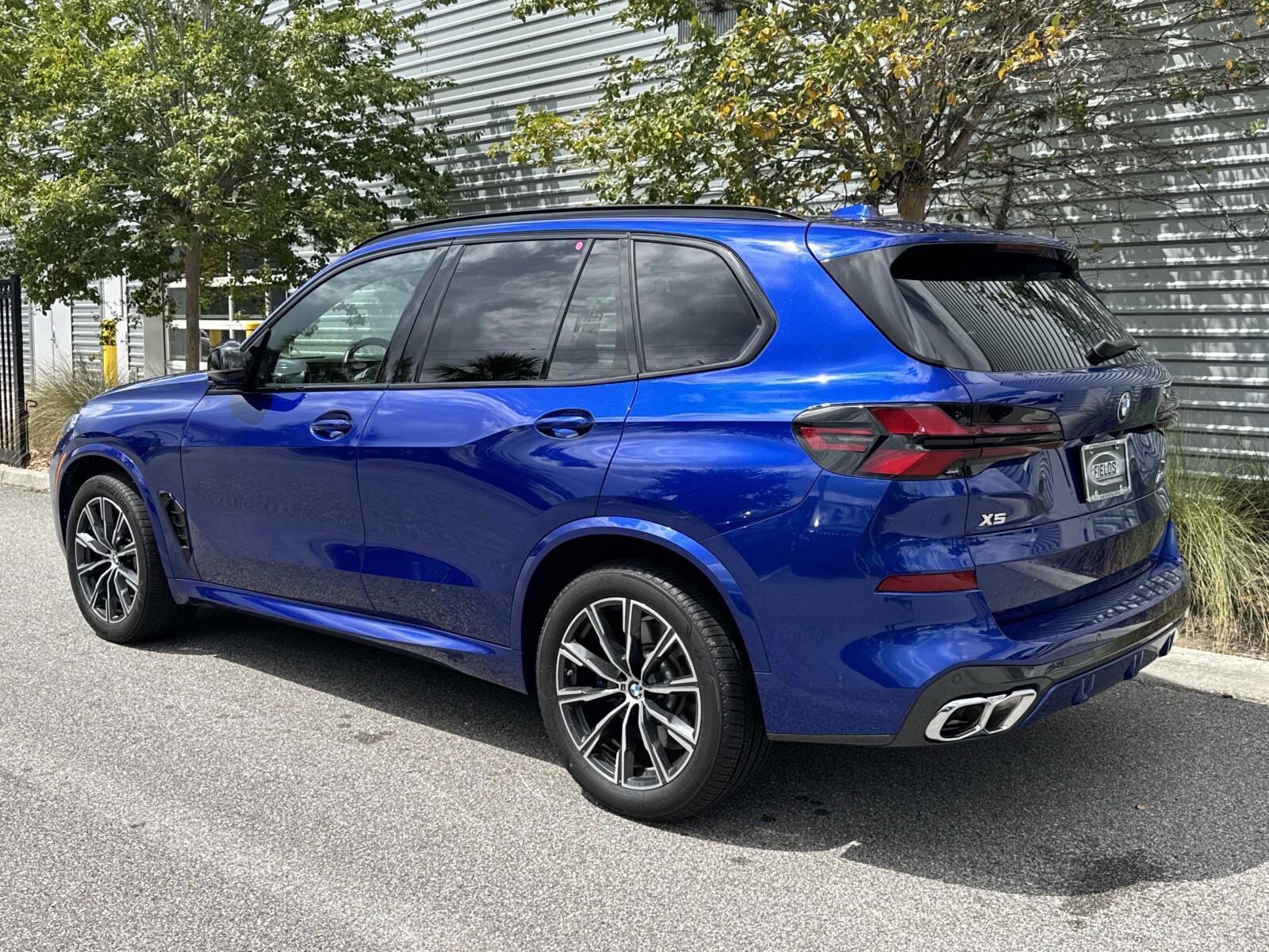 2025 Bmw X5 M60i photo 3