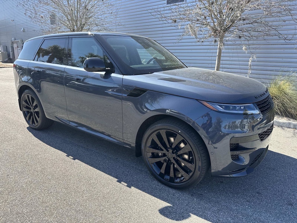 New 2026 Land Rover Range Rover Sport Dynamic SE SUV