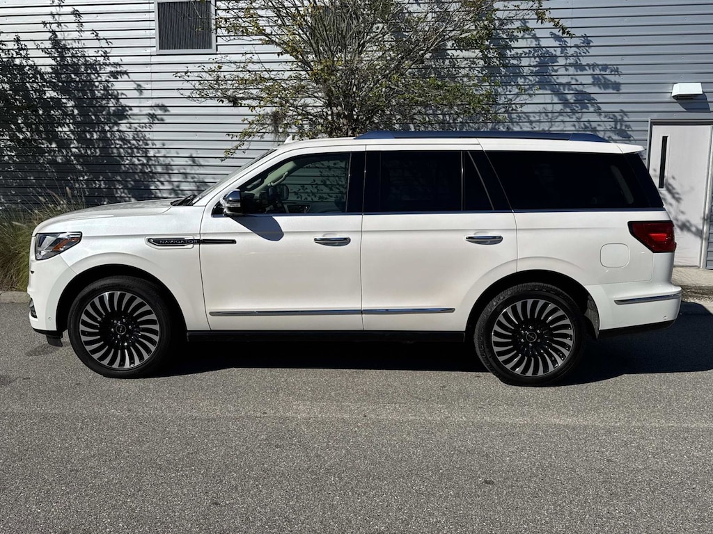 Used 2019 Lincoln Navigator Black Label Black Label 4x4