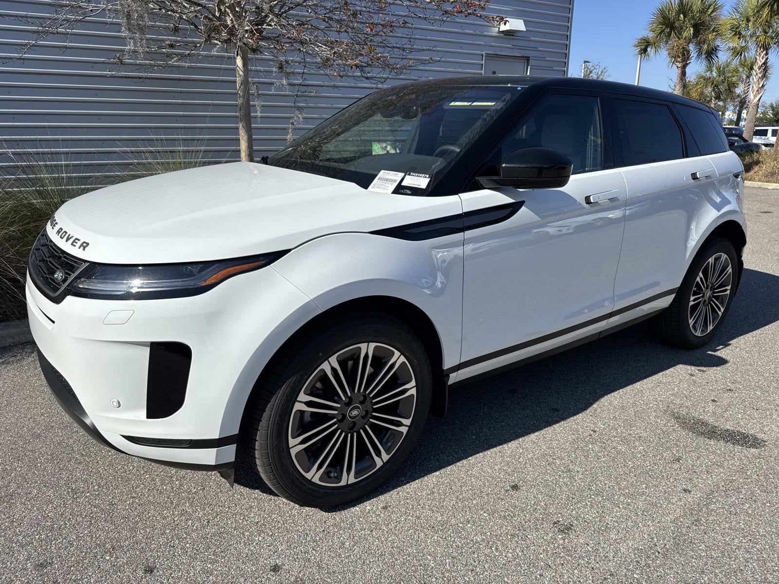 2026 Land Rover Range Rover Evoque S's photo