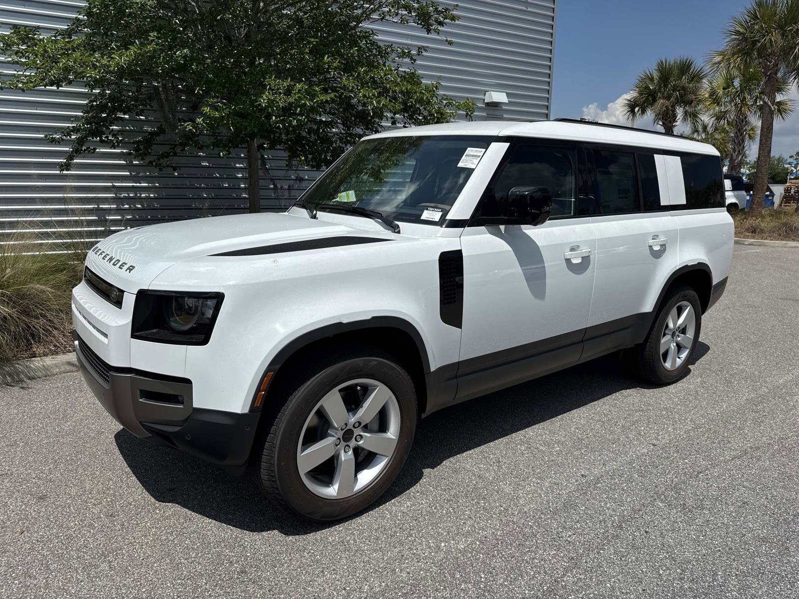 2026 Land Rover Defender 130 S P300's photo