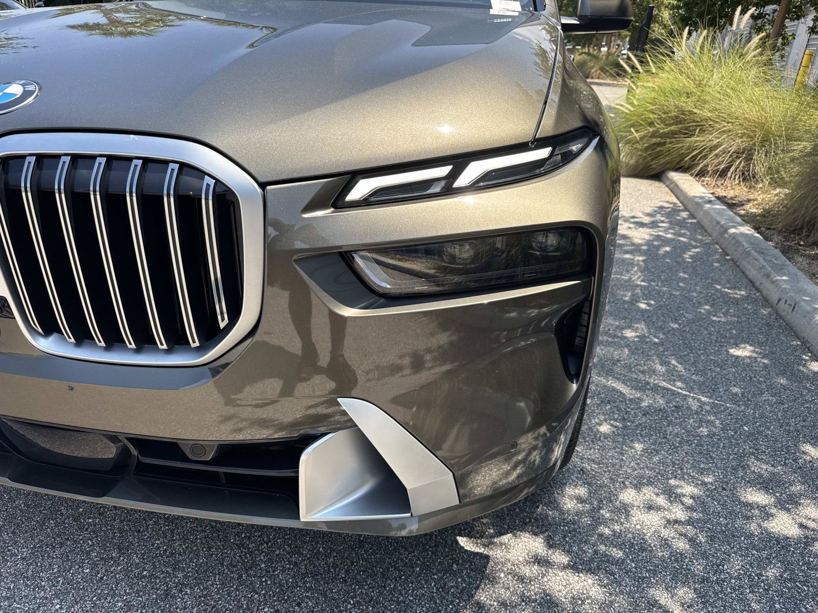 2026 BMW X7 8
