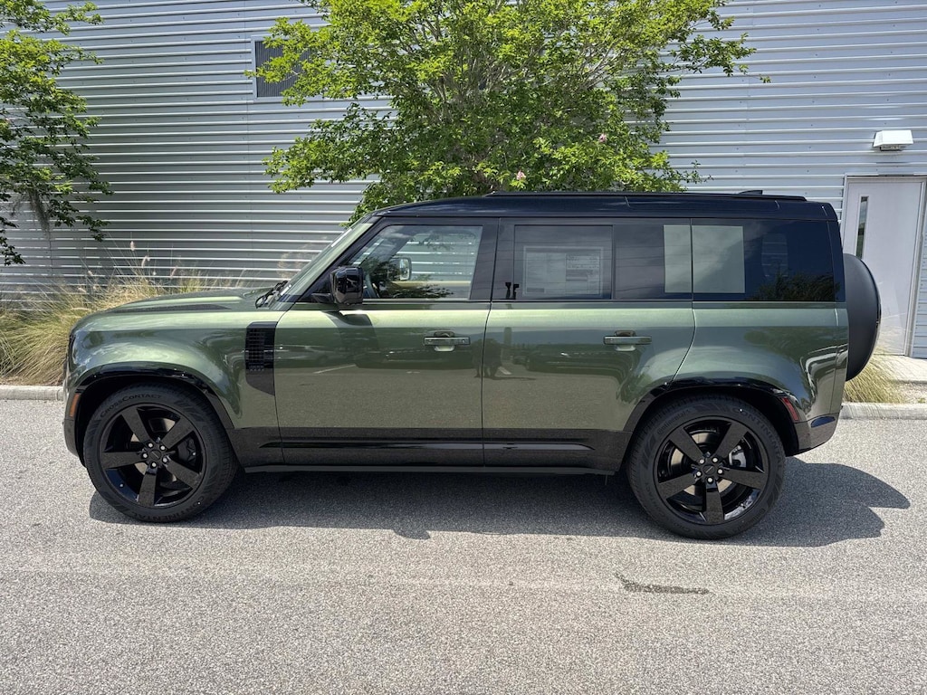 New 2026 Land Rover Defender 110 X-Dynamic SE SUV