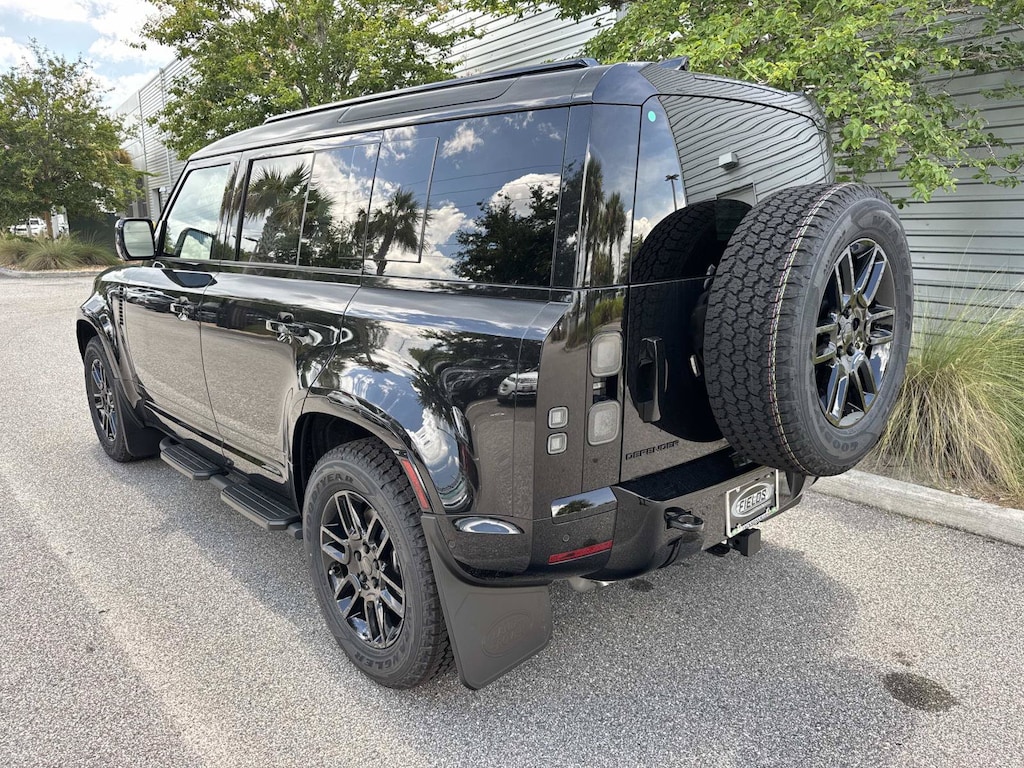 New 2026 Land Rover Defender 110 X-Dynamic SE SUV