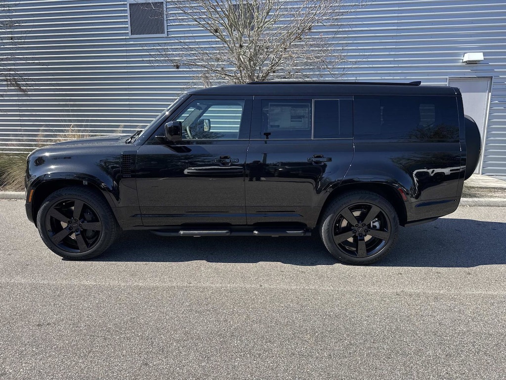 New 2026 Land Rover Defender 130 X-Dynamic SE SUV