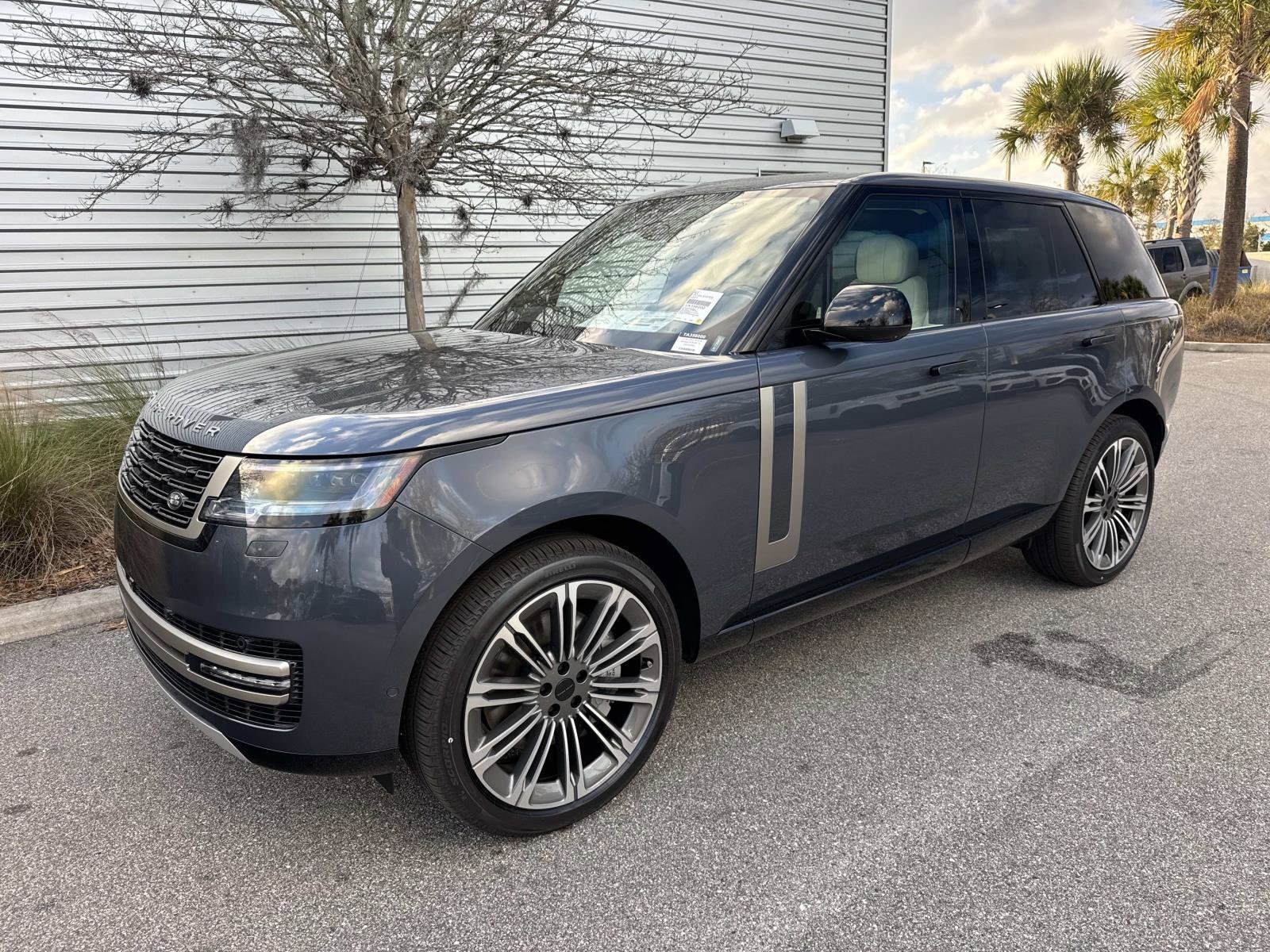 2026 Land Rover Range Rover SE