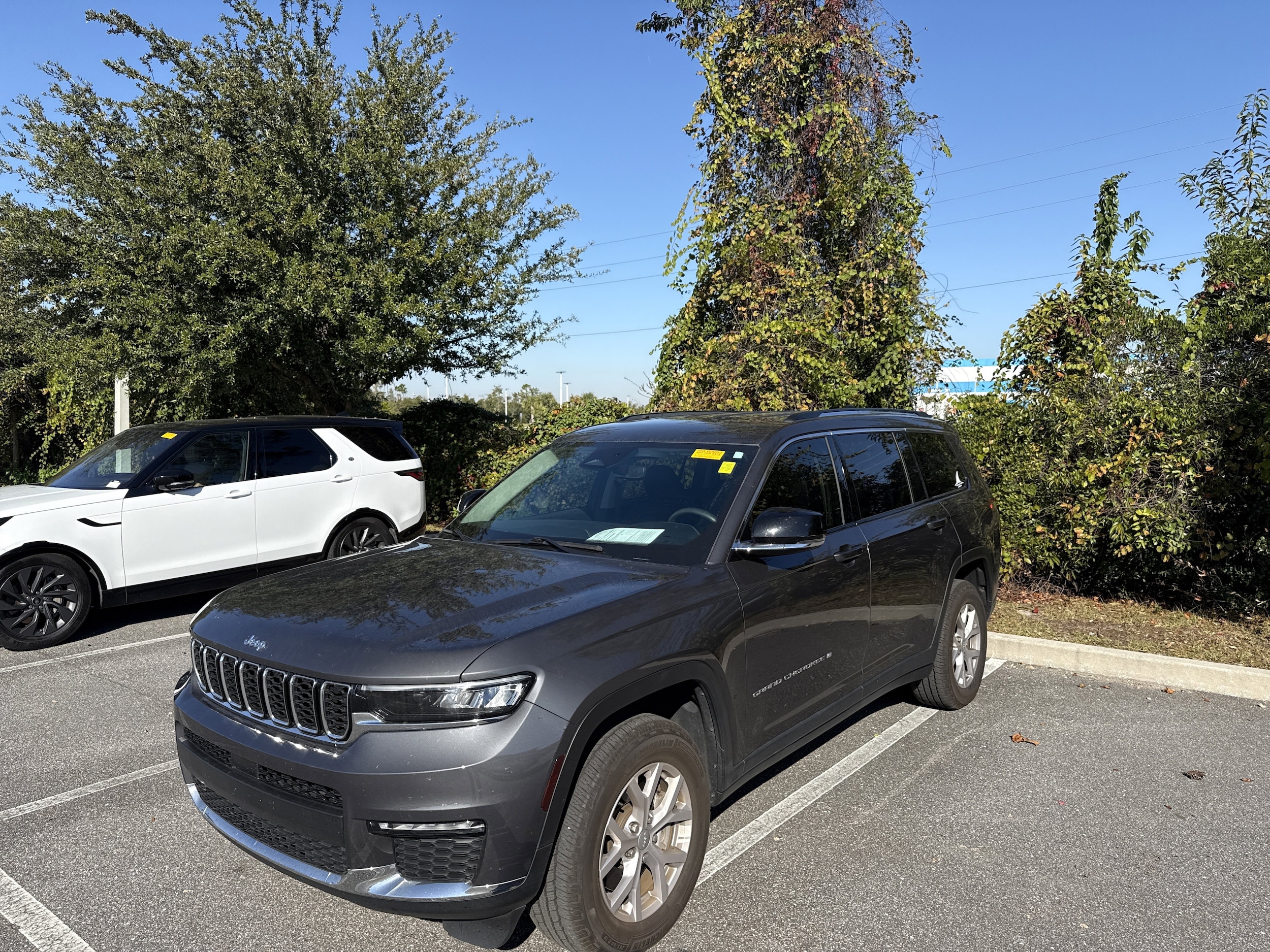 2022 Jeep Grand Cherokee L Limited's photo