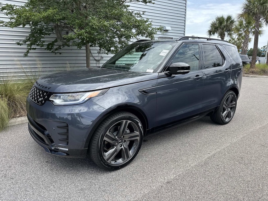 New 2026 Land Rover Discovery Dynamic SE SUV