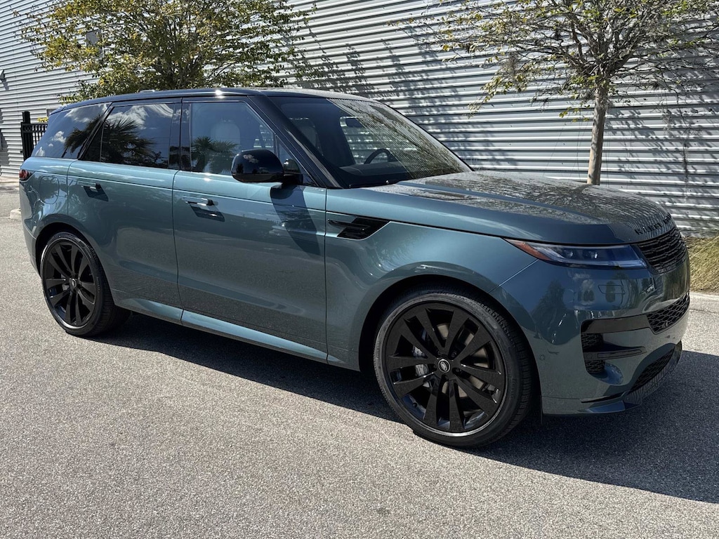 New 2025 Land Rover Range Rover Sport Dynamic SE SUV