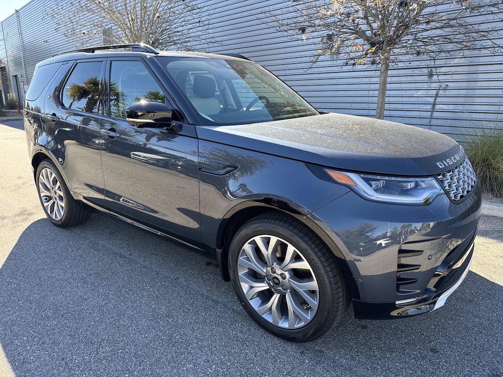 Certified 2026 Land Rover Discovery Gemini Edition Gemini Edition AWD