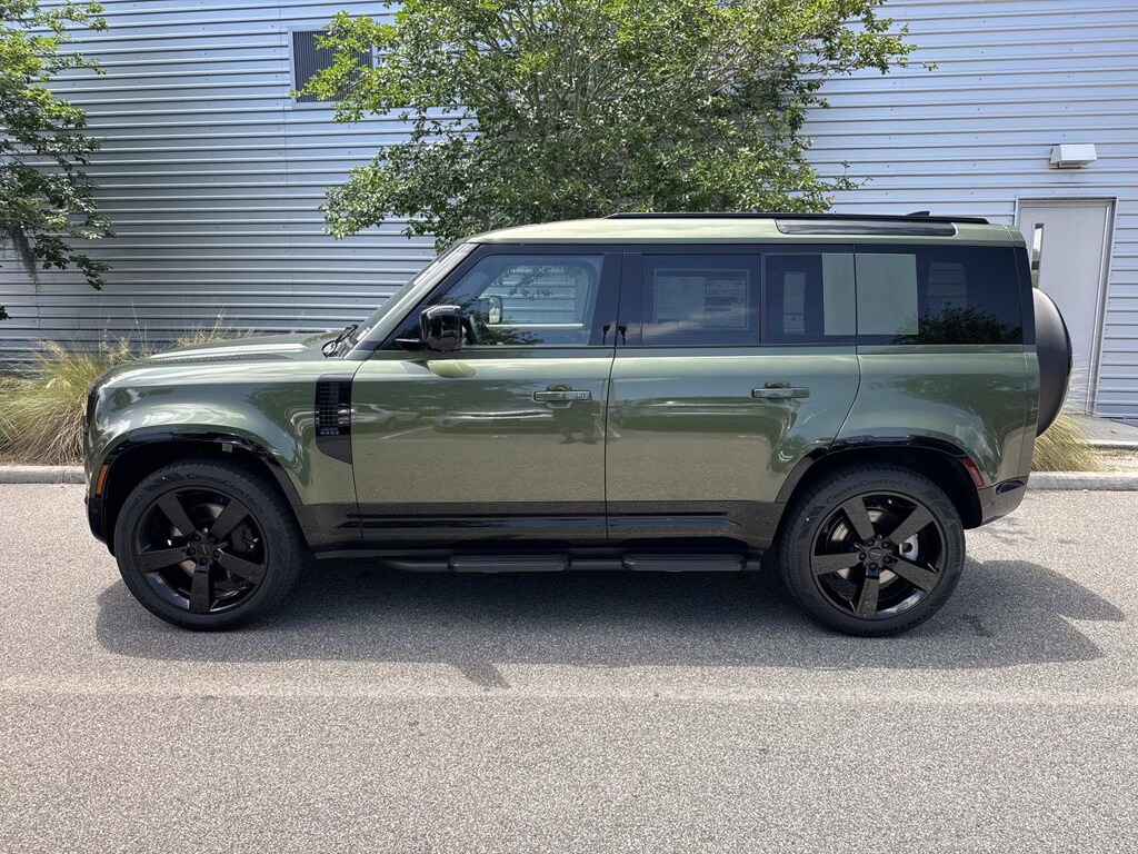 New 2026 Land Rover Defender 110 X-Dynamic SE SUV