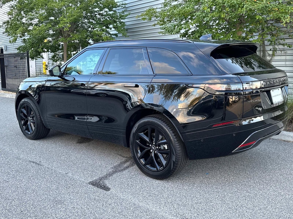 New 2026 Land Rover Range Rover Velar Dynamic SE P250 Dynamic SE *Ltd Avail*