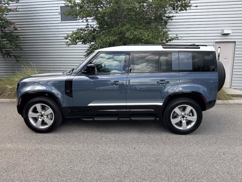 New 2026 Land Rover Defender 110 X-Dynamic SE SUV