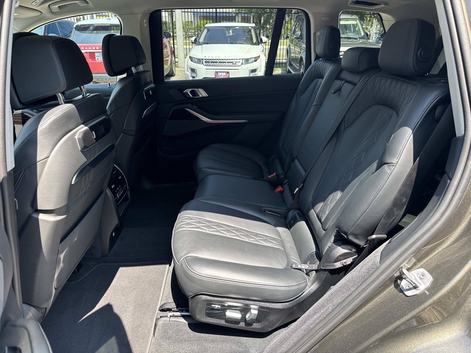 2026 BMW X7 13
