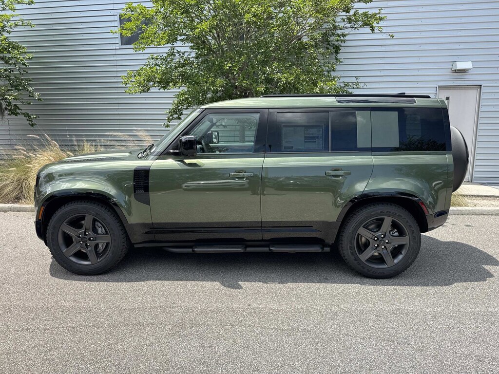 New 2026 Land Rover Defender 110 X-Dynamic SE SUV