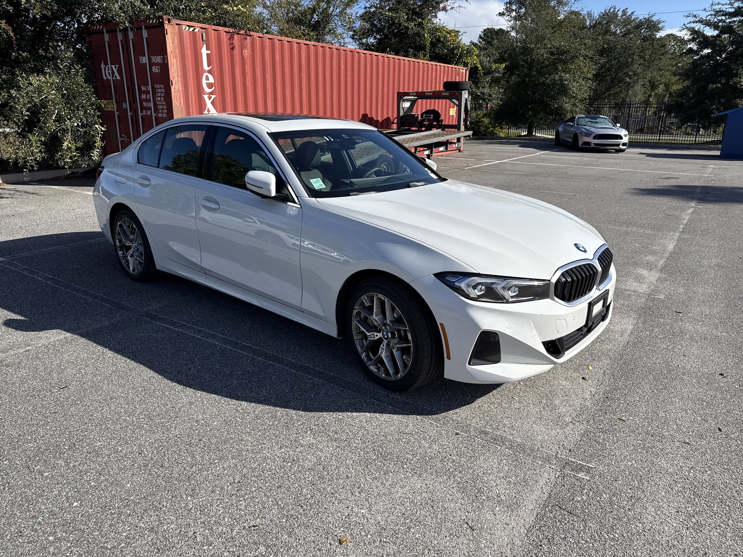 2025 BMW 3 Series 330i's photo