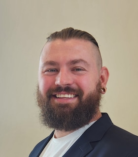 Staff member Daniel Leonard from ID_45fbc1307c23