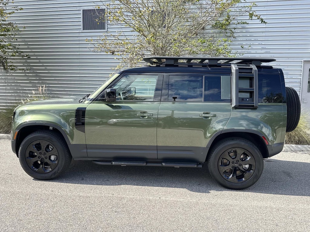 New 2026 Land Rover Defender 110 S 300PS SUV