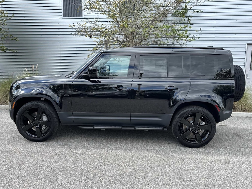 New 2026 Land Rover Defender 110 S 300PS SUV