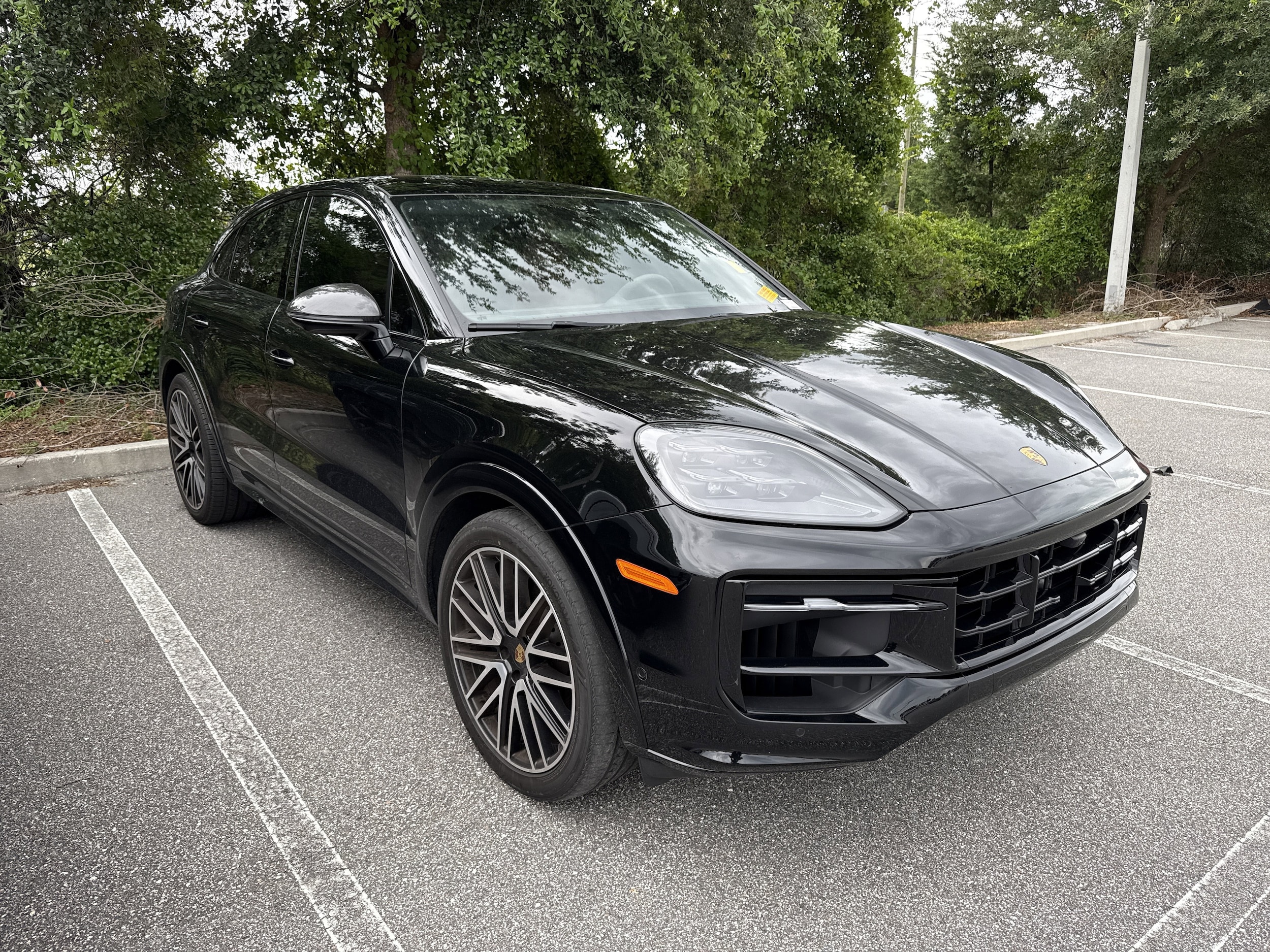 2024 Porsche Cayenne -'s photo