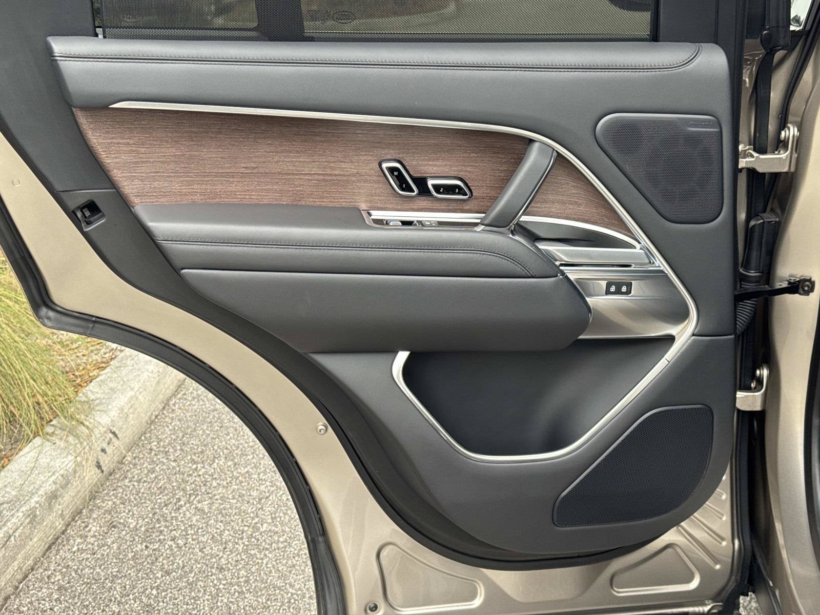 2023 Land Rover Range Rover Autobiography - Photo 13