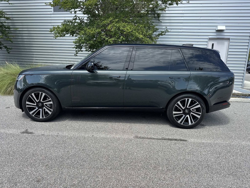 Certified 2025 Land Rover Range Rover P400 SE LWB 7 Seat