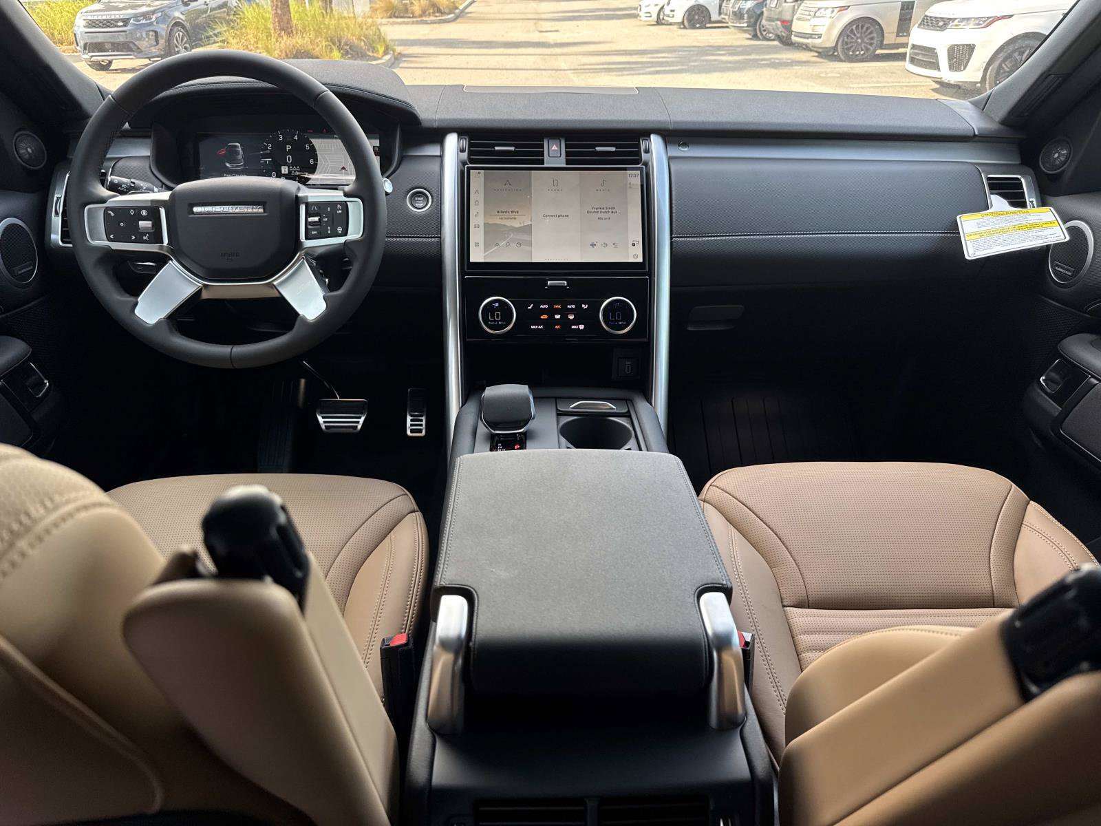 2026 Land Rover Discovery Dynamic SE - Photo 16