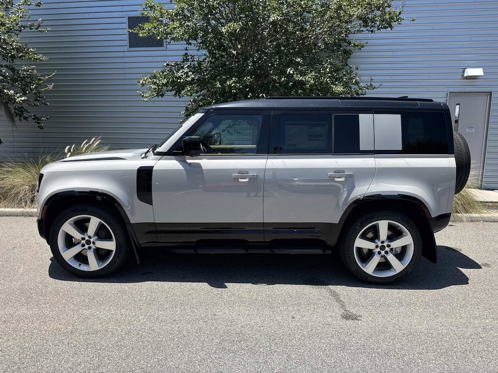 New 2026 Land Rover Defender 110 X-Dynamic SE SUV
