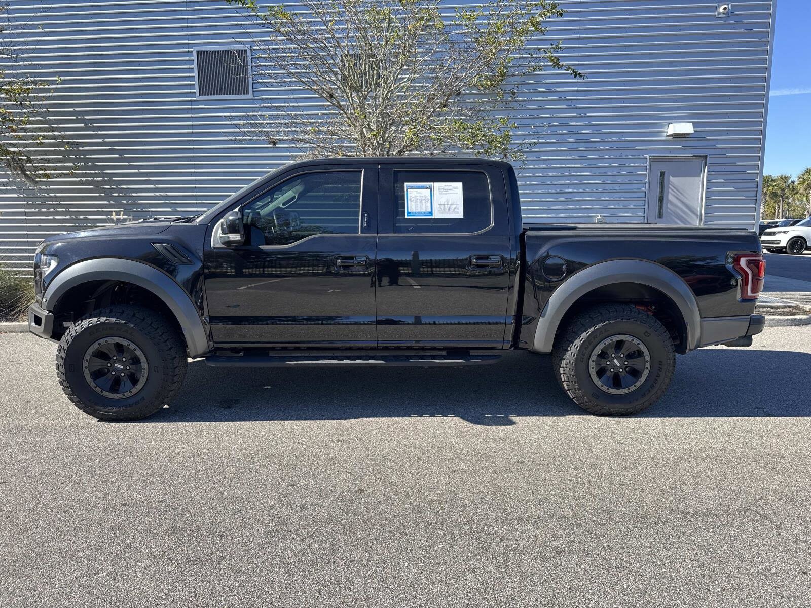 2019 Ford F-150 Raptor photo 2