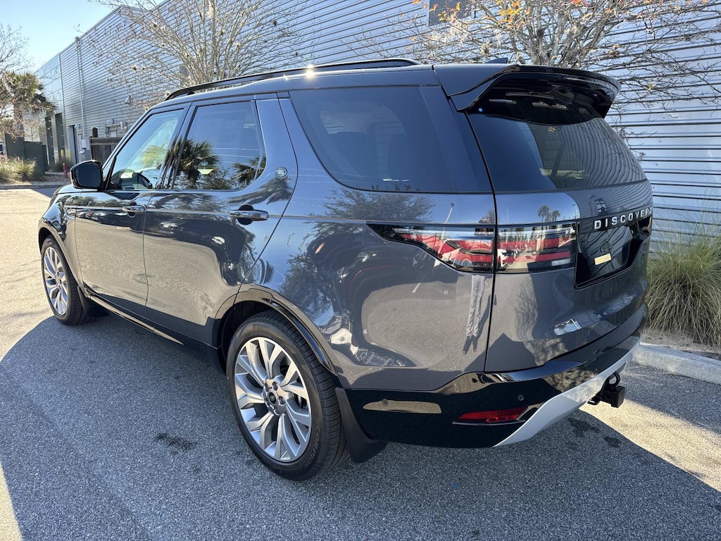 Certified 2026 Land Rover Discovery Gemini Edition Gemini Edition AWD