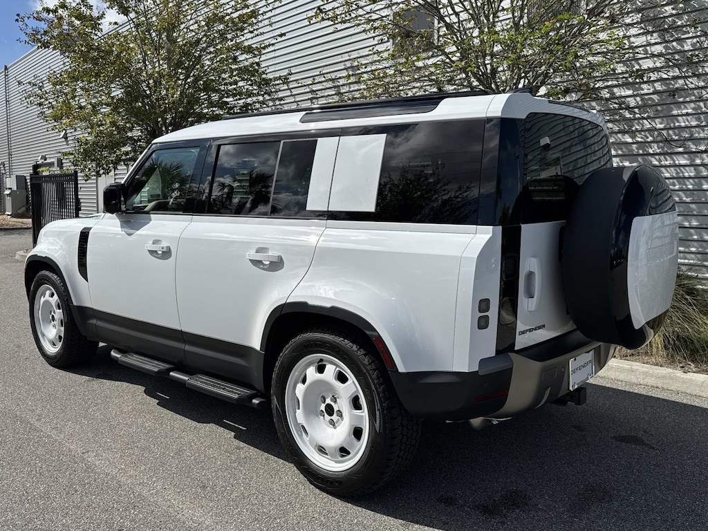 New 2026 Land Rover Defender 110 S 300PS SUV