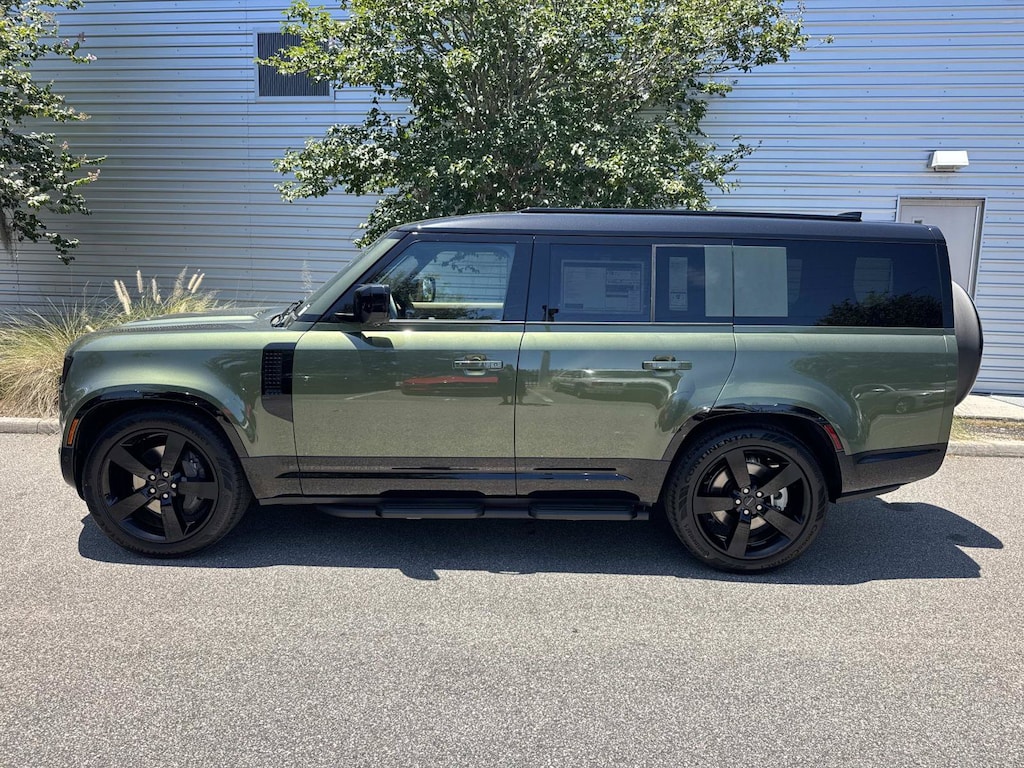 New 2026 Land Rover Defender 130 X-Dynamic SE SUV