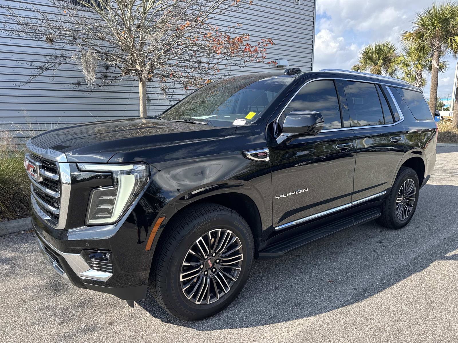 2025 GMC Yukon Elevation's photo